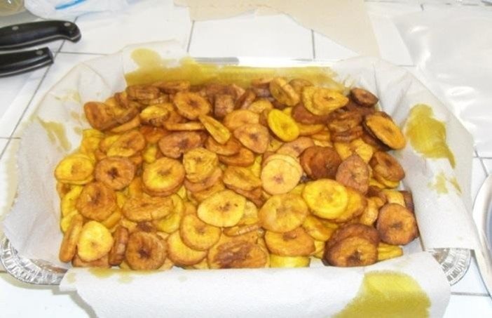 Transformation de Bananes en chips